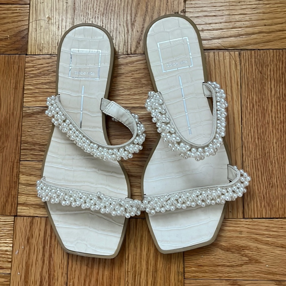 Dolce vita ivee in vanilla pearls